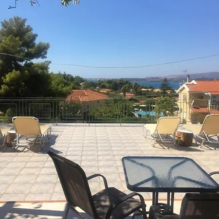 Despina And Apartment Lassi (Kefalonia)